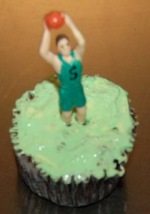 basketball cupcake